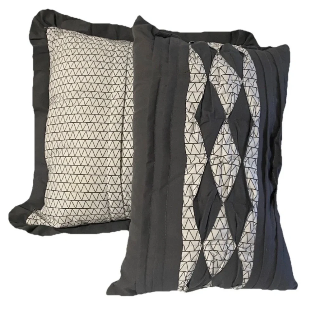 Decorative Indoor Throw Pillow Sham Gray White 2 Pieces Bedroom Living Room